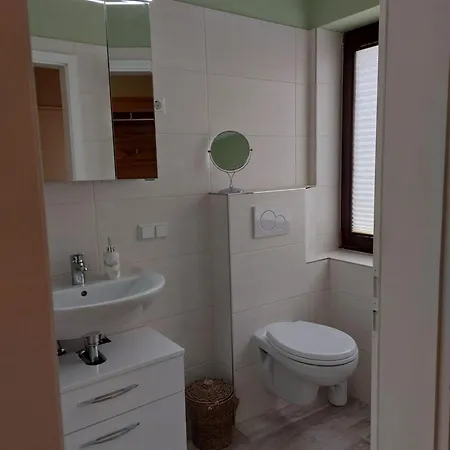 Penthouse Wohlfuehlort Mit Dachterrasse Apartment *