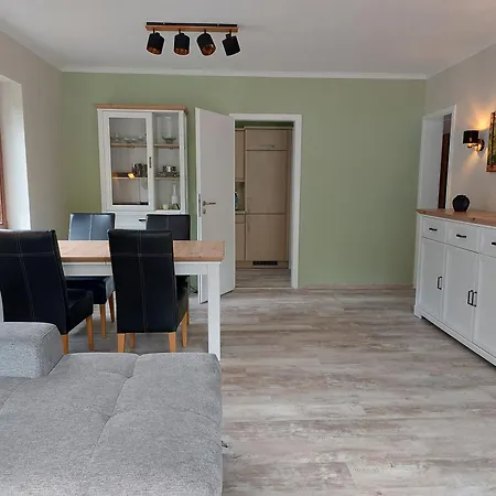 Penthouse Wohlfuehlort Mit Dachterrasse Apartment *